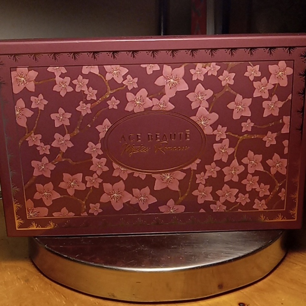 Ace Beaute 15 eye color palette